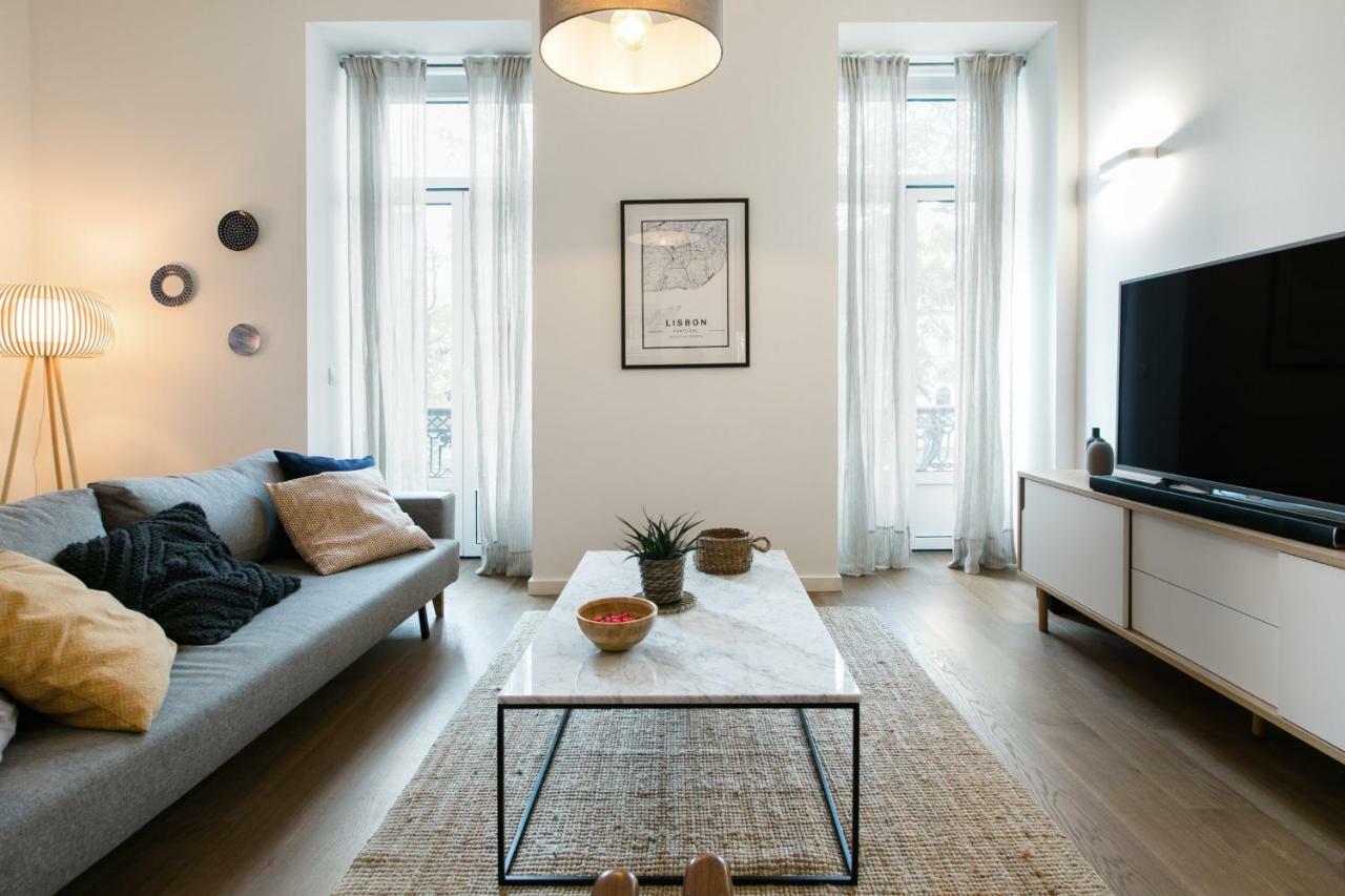 Urban Chic In The Heart Of Historic * Lisbon